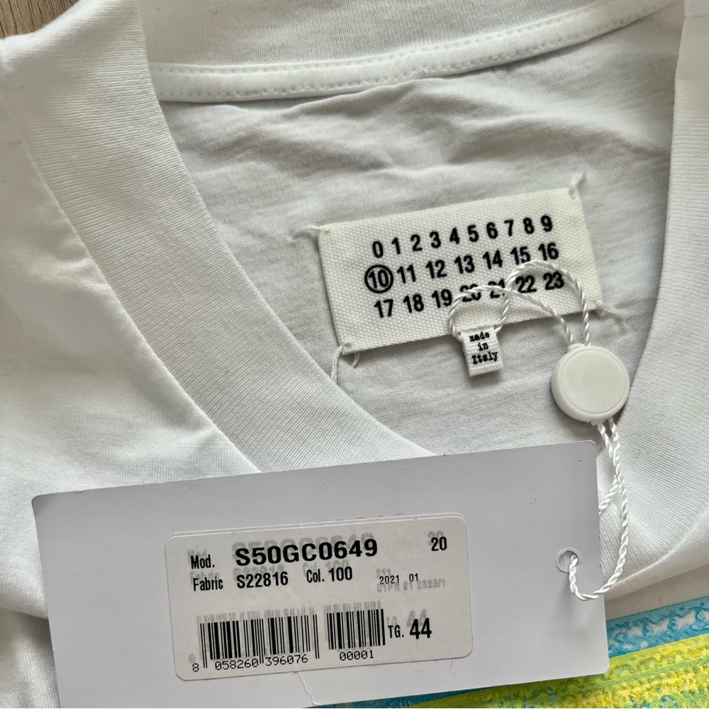 Maison Margiela S50GC0649 Frame Print Short Sleeve Shirt White/pink size IT 44 - Picture 3 of 5